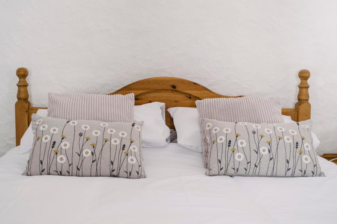 Finest Retreats - Swallow Cottage เซนต์ออสเทลล์ ภายนอก รูปภาพ